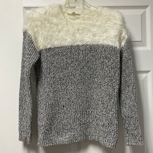 Oversized Two By Vince Camuto Fuzzy Sweater